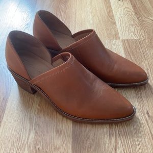 Madewell brown leather booties!
